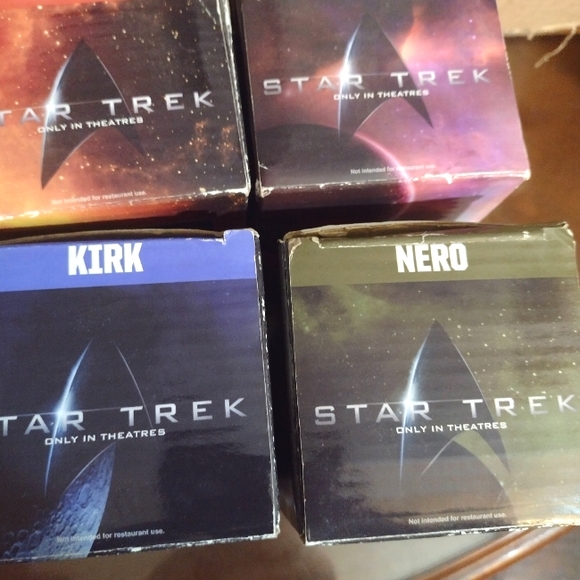 Star Trek Collectable Glasses Kirk, Spock, Uhura, Nero. - Picture 8 of 11